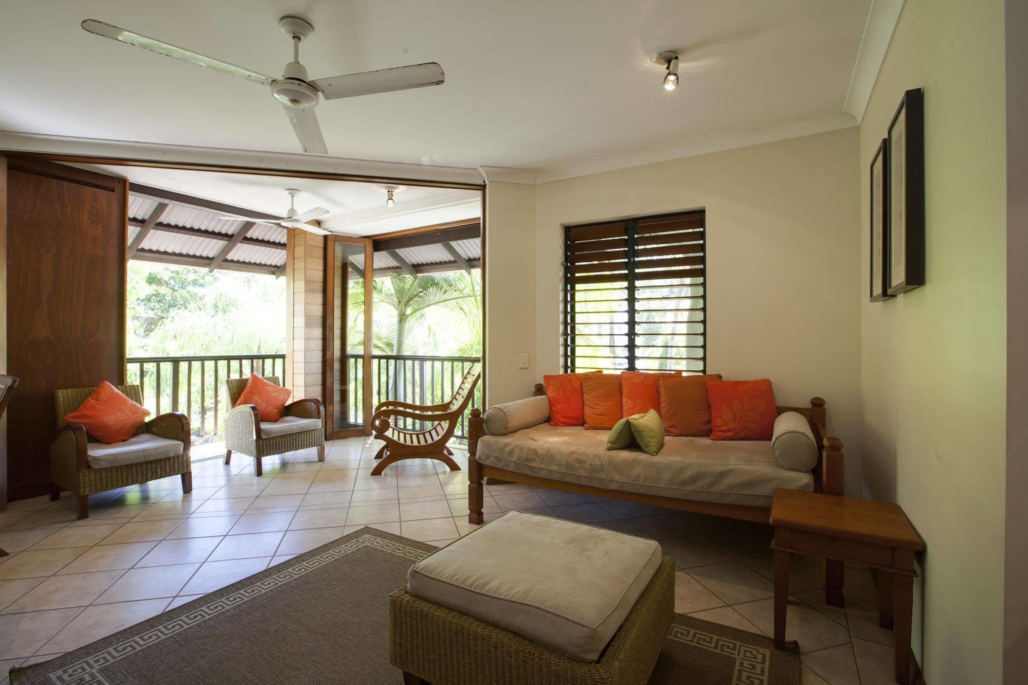 Seascape Holidays - Hibiscus Port Douglas Extérieur photo